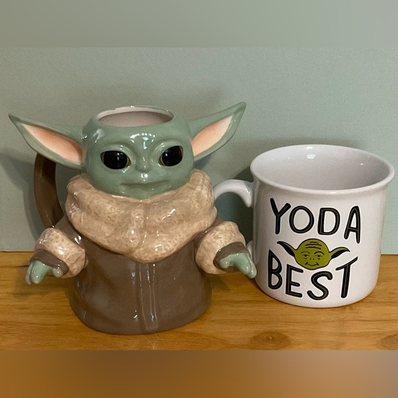 Star Wars YODA Coffee Cup Mug, Lot of 2, EUC - Picture 1 of 13